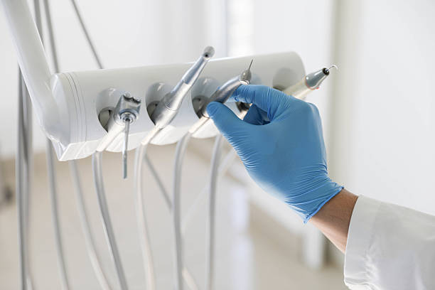 Professional Tooth Extraction technician working in Lampasas, TX